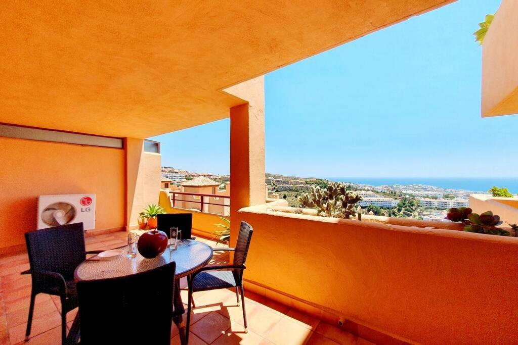 Alcores Seaviews Apartment Sitio de Calahonda Exterior photo